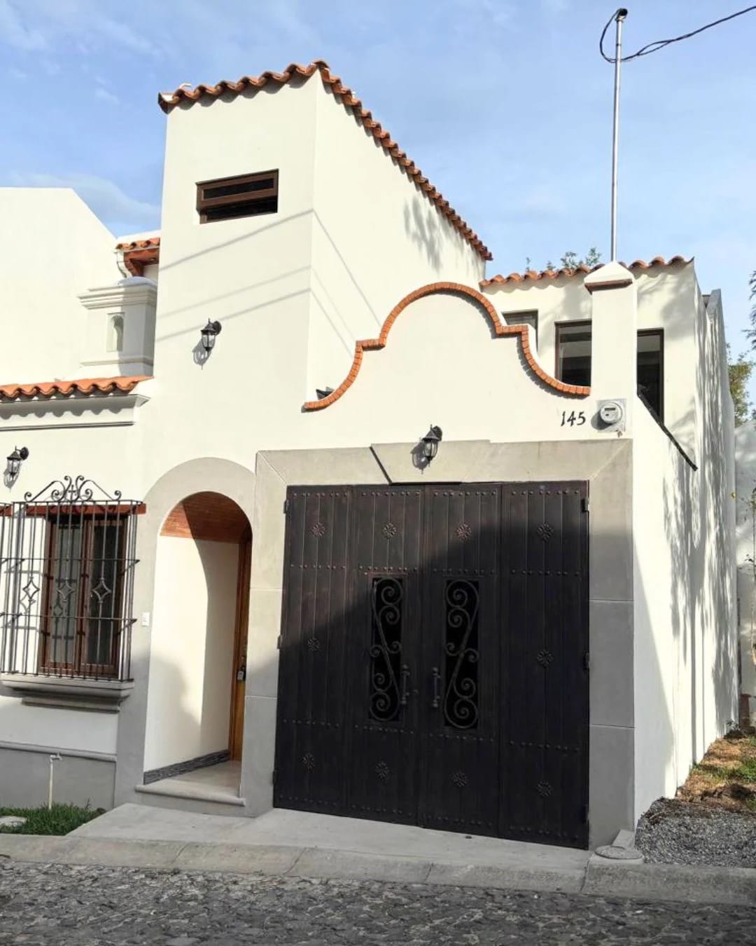 CASA EN VENTA EN ANTIGUA GARDENS — foto 1 de 9