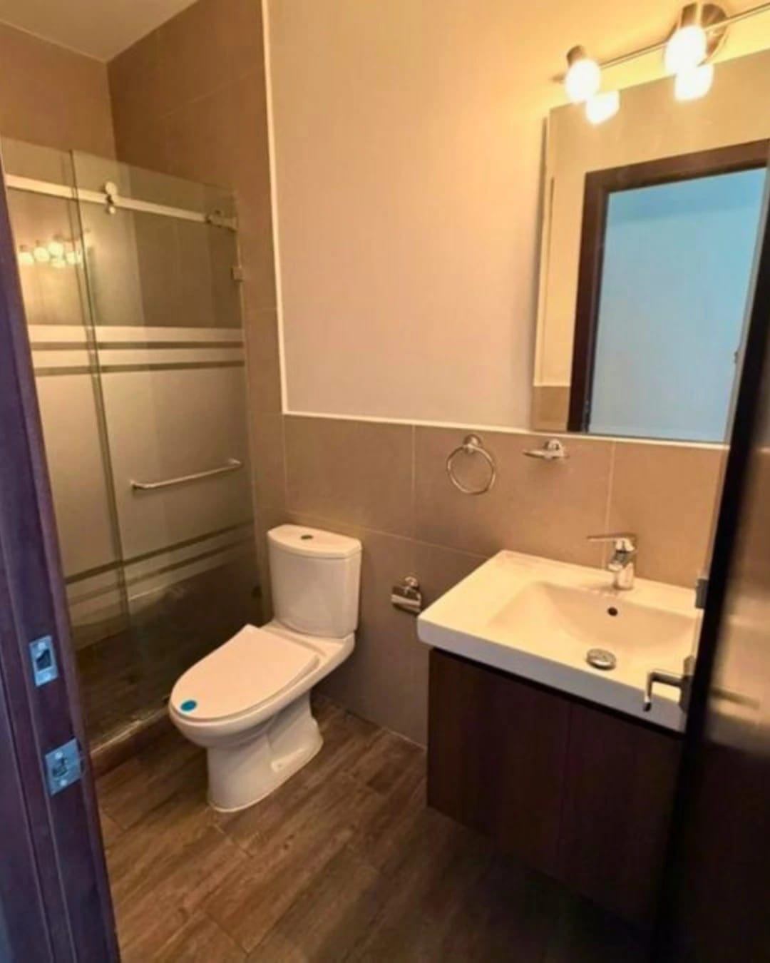 APARTAMENTO EN RENTA ZONA 16 LIRIOS — foto 3 de 7