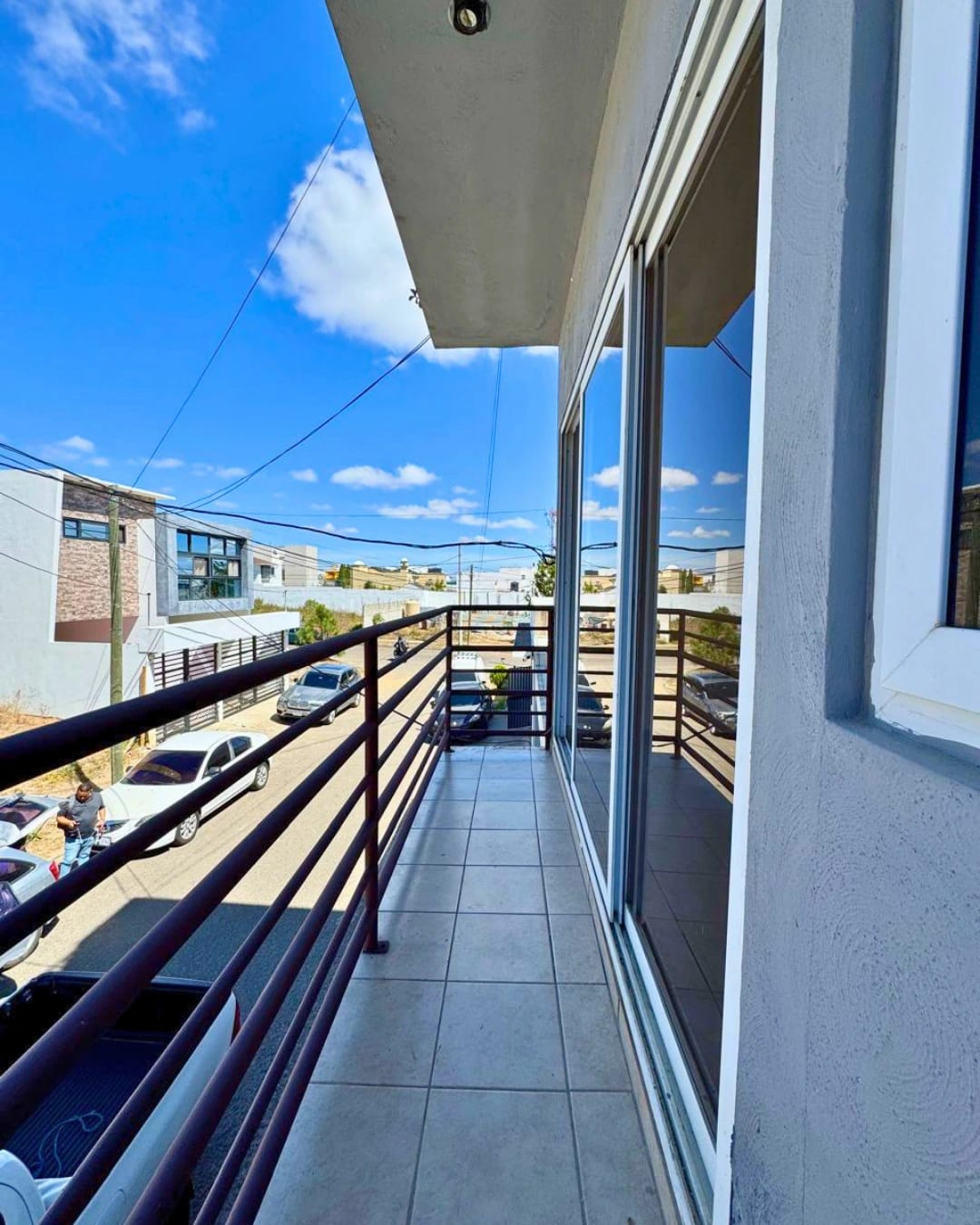 APARTAMENTO EN RENTA ZONA 16, HACIENDA REAL — foto 8 de 11