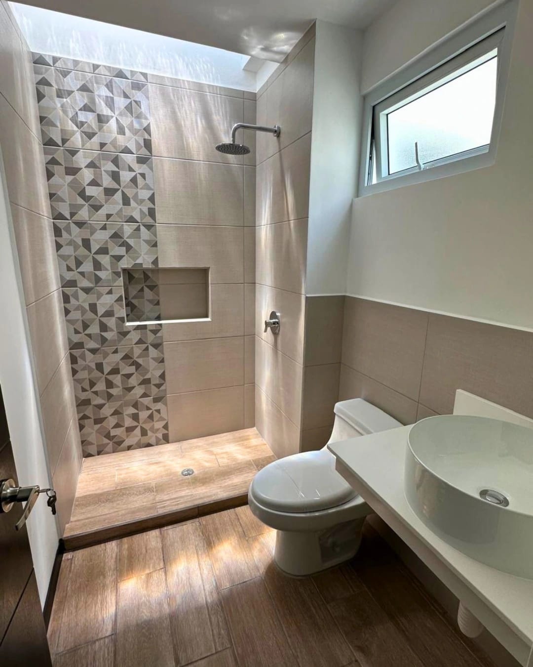 CASA EN VENTA EN SAN CRISTOBAL SECTOR B1 — foto 3 de 10