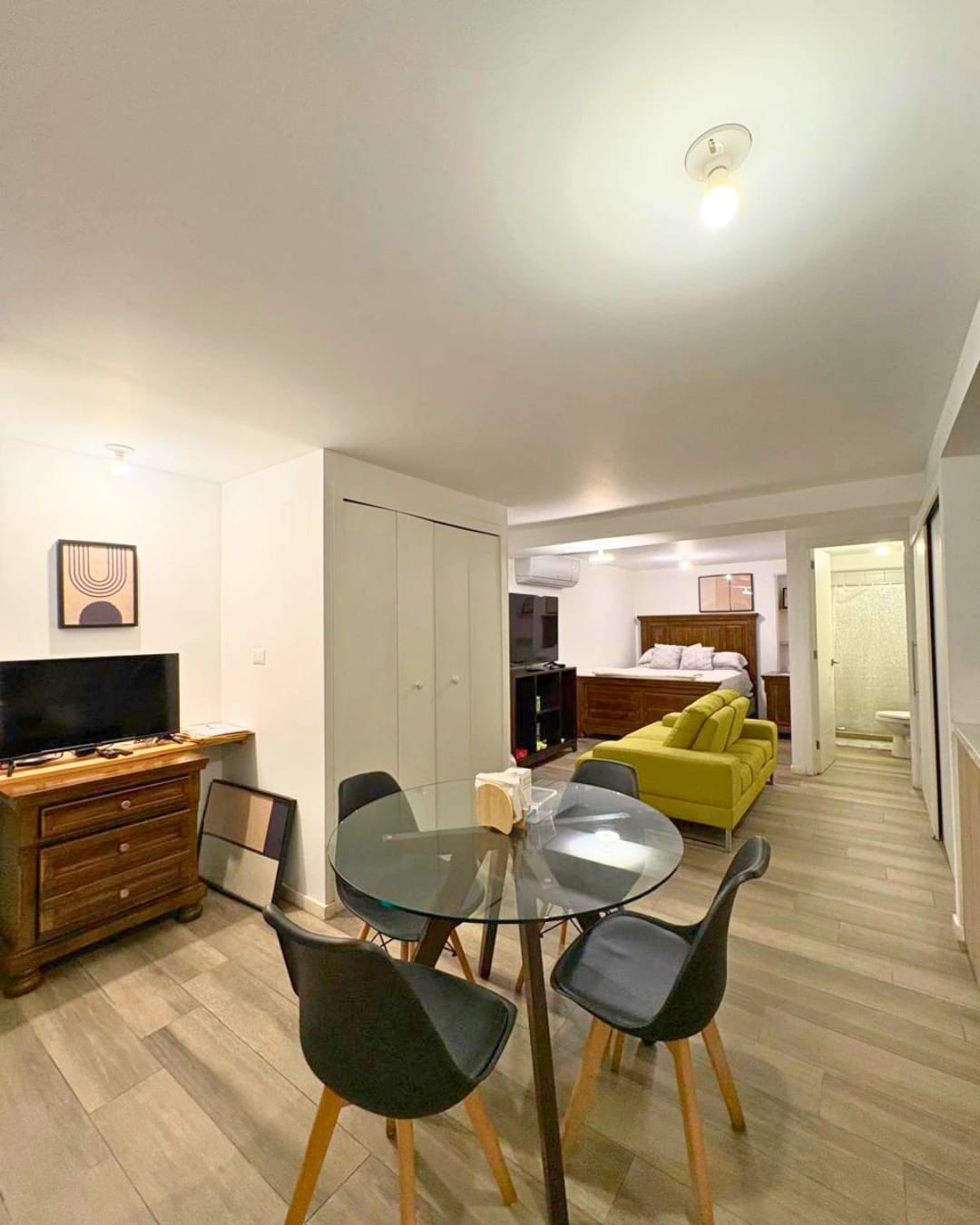 APARTAMENTO EN VENTA ZONA 13 AMUEBLADO, TIPO ESTUDIO — foto 10 de 11