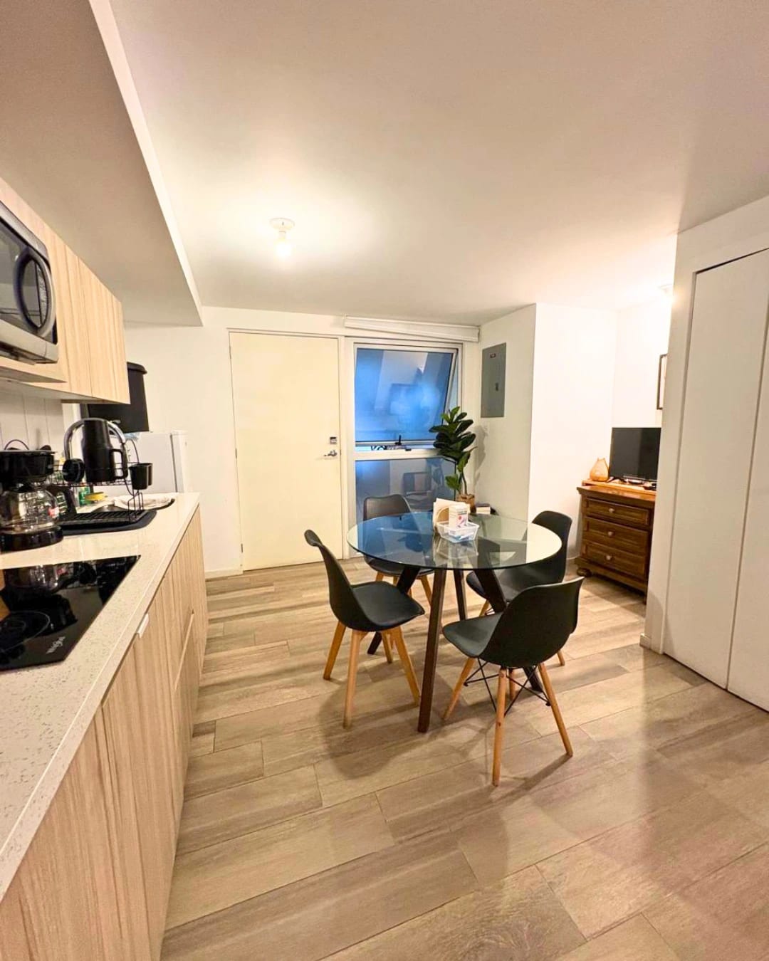 APARTAMENTO EN VENTA ZONA 13 AMUEBLADO, TIPO ESTUDIO — foto 11 de 11
