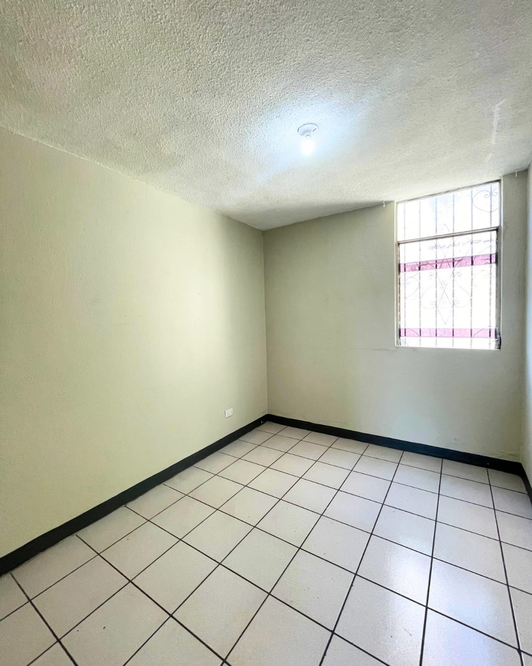CASA EN VENTA EN VILLA NUEVA DE UN NIVEL NACIONES UNIDAS — foto 9 de 11