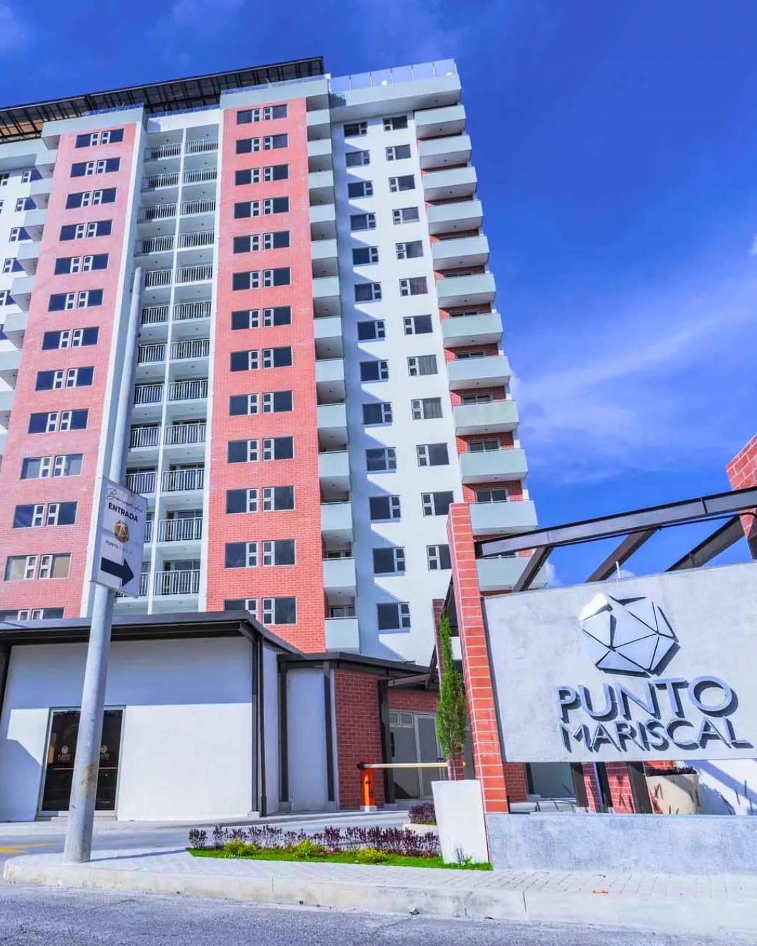 APARTAMENTO EN VENTA ZONA 11 (PUNTO MARISCAL) — foto 1 de 11