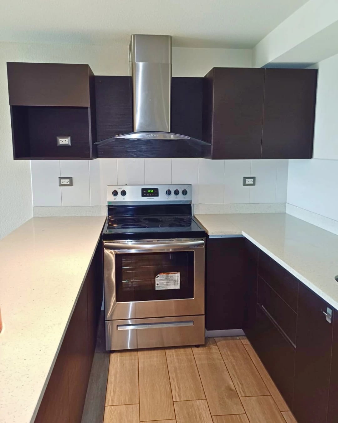 APARTAMENTO EN VENTA ZONA 11 (PUNTO MARISCAL) — foto 4 de 11