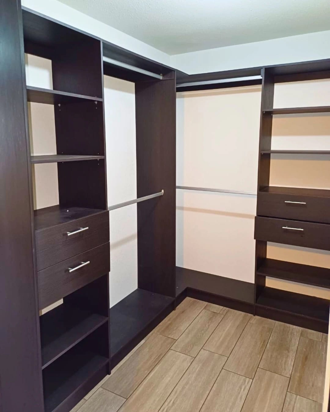 APARTAMENTO EN VENTA ZONA 11 (PUNTO MARISCAL) — foto 8 de 11