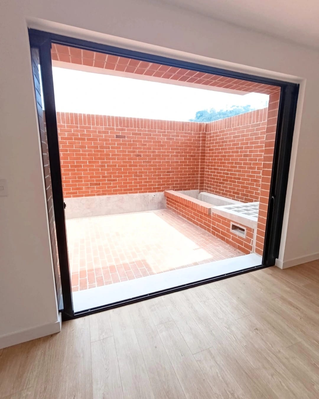 CASA EN RENTA, ZONA 13, IRIDIA HOMES PARA ESTRENAR — foto 9 de 11