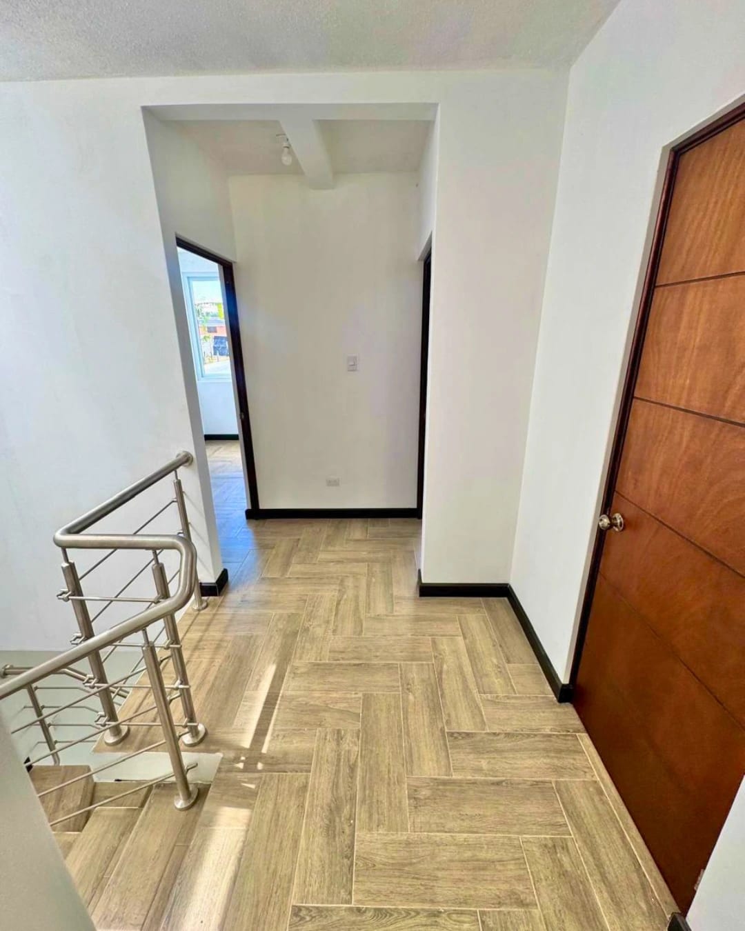 CASA EN VENTA EN ZONA 16 PARA ESTRENAR — foto 2 de 12