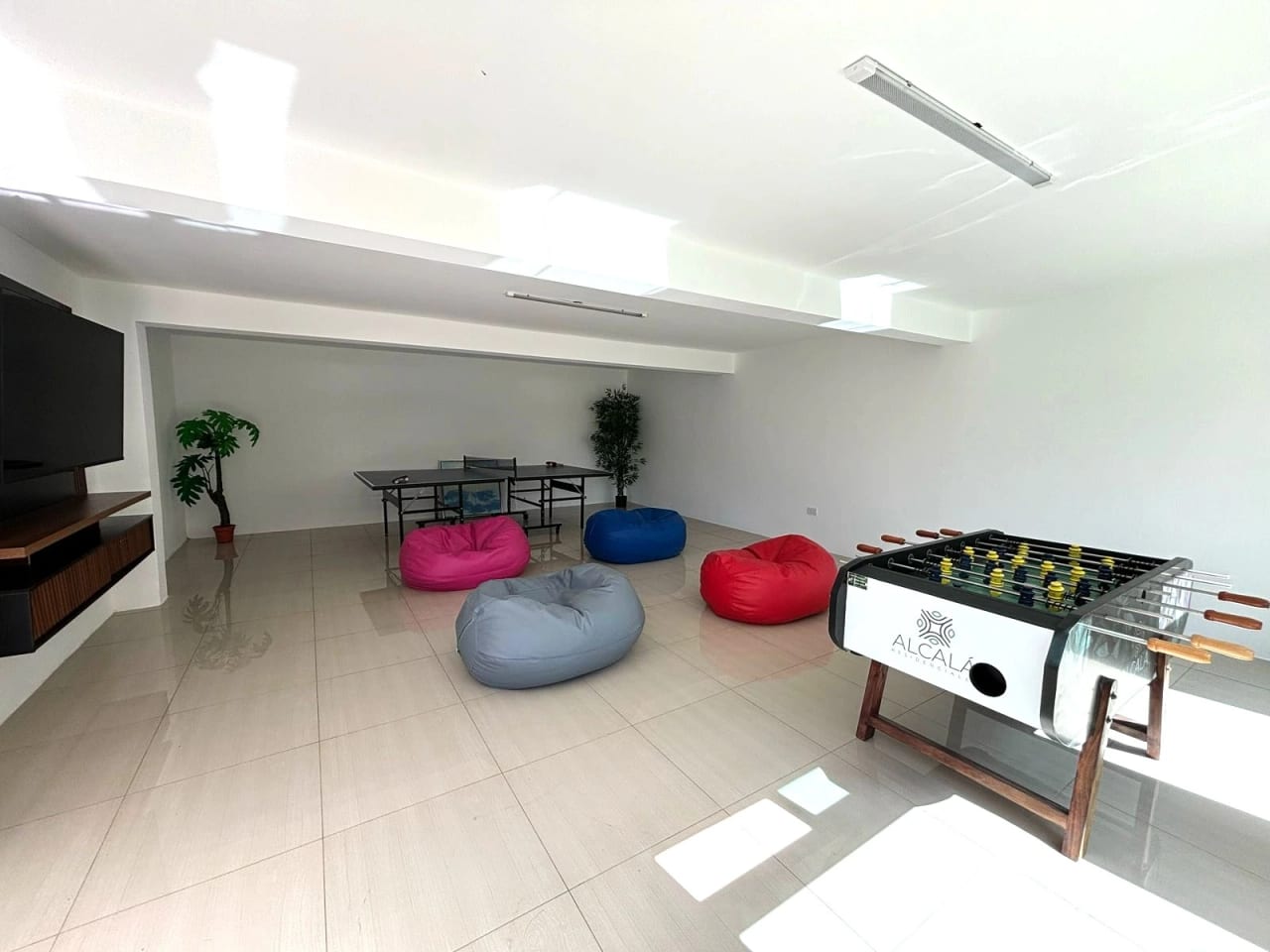 CASA EN VENTA EN CARRETERA A EL SALVADOR KM 16.5 — foto 1 de 10