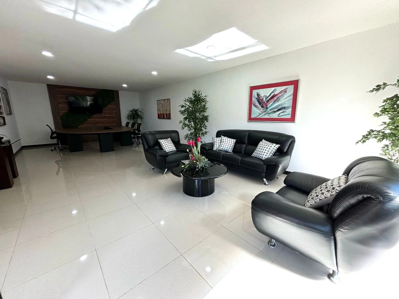 CASA EN VENTA EN CARRETERA A EL SALVADOR KM 16.5 — foto 2 de 10