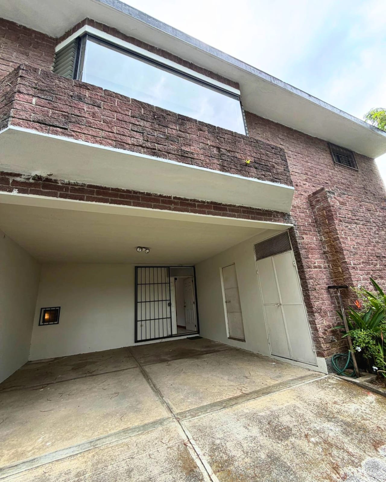 CASA EN VENTA EN KANAJUYU 2 - ZONA 16 — foto 1 de 10