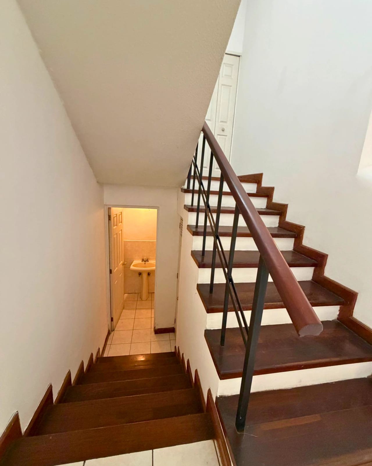 CASA EN VENTA EN KANAJUYU 2 - ZONA 16 — foto 10 de 10