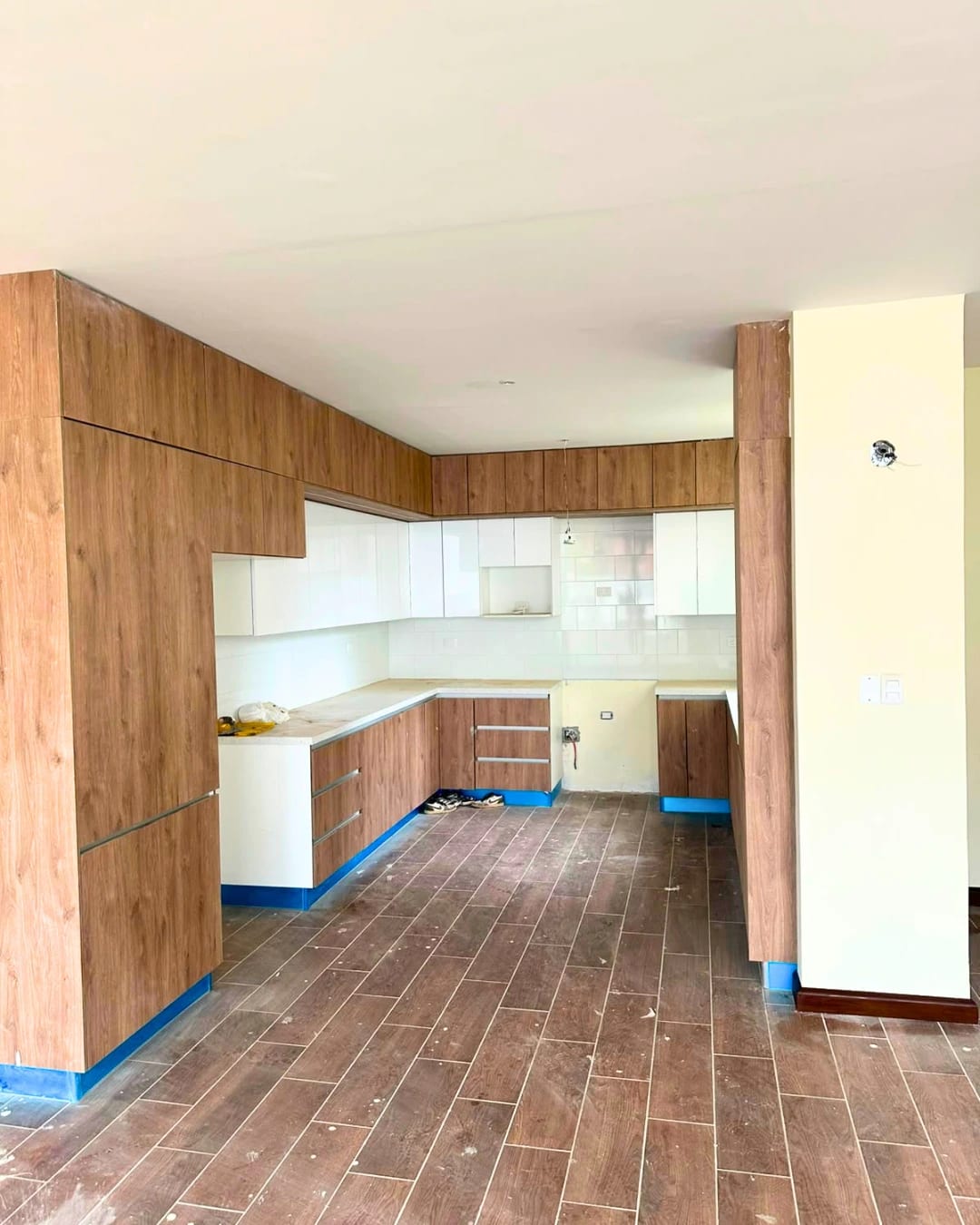 CASA EN VENTA EN CAES, ARRAZOLA KM 16.5 PARA ESTRENAR — foto 2 de 10