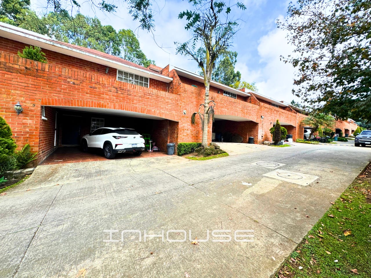 CASA EN VENTA EN KM 19 CARRETERA A EL SALVADOR — foto 1 de 10