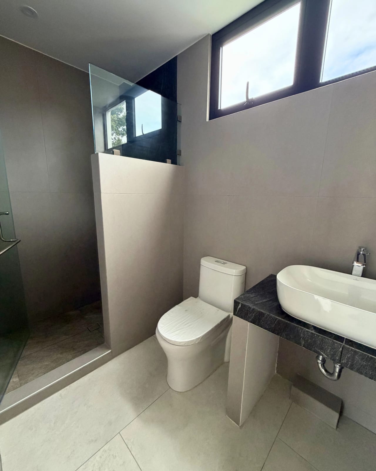 CASA EN VENTA CAES KM 16.5 ARRAZOLA PARA ESTRENAR — foto 6 de 10