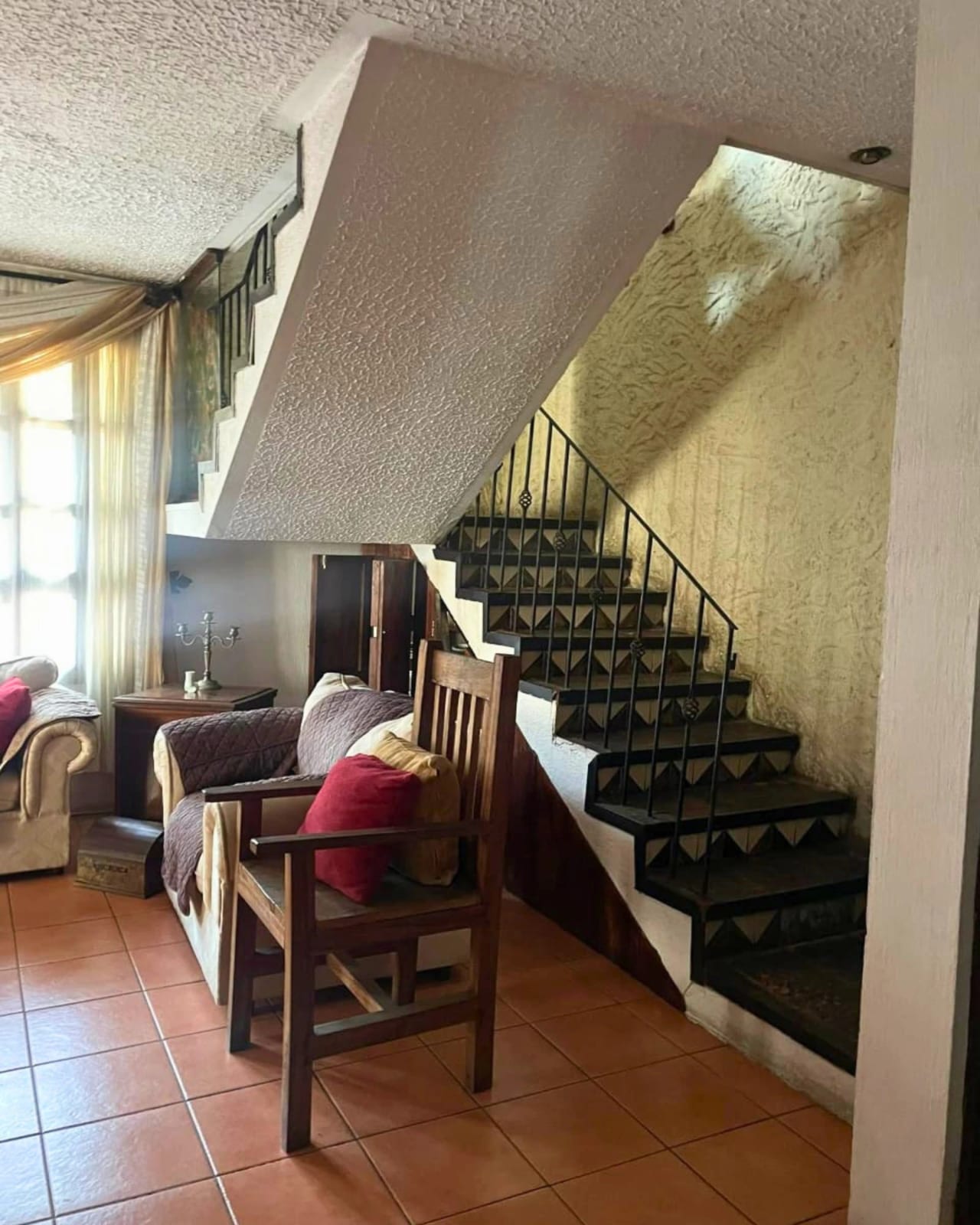 CASA EN VENTA EN SAN CRISTOBAL (A 1 CUADRA DE TORRE DE PINARES) — foto 4 de 10