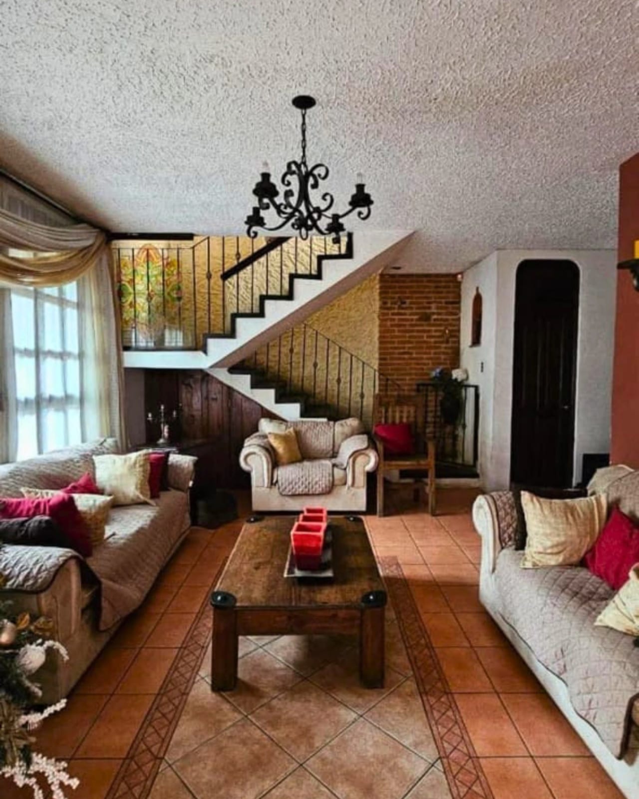 CASA EN VENTA EN SAN CRISTOBAL (A 1 CUADRA DE TORRE DE PINARES) — foto 1 de 10