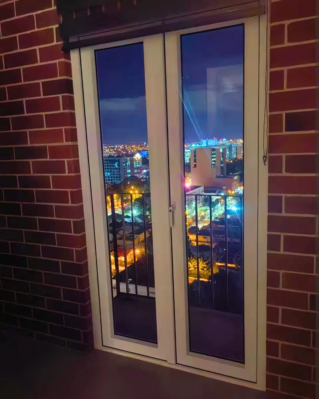 APARTAMENTO EN RENTA ZONA 10, AMUEBLADO -FIAMENE- — foto 3 de 11