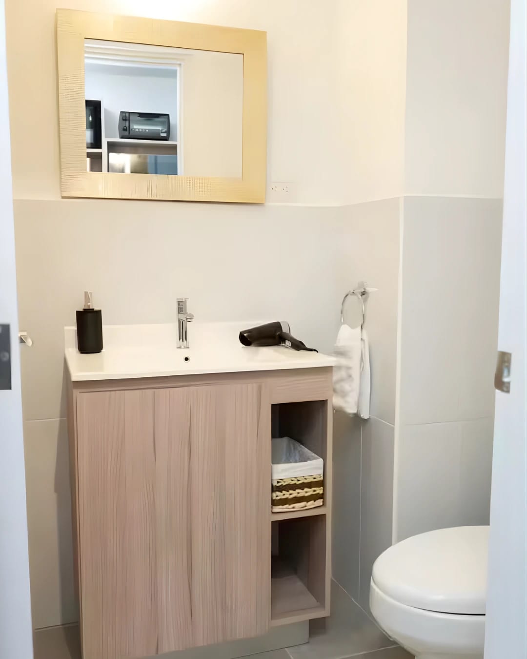 APARTAMENTO EN RENTA ZONA 10, AMUEBLADO -FIAMENE- — foto 11 de 11