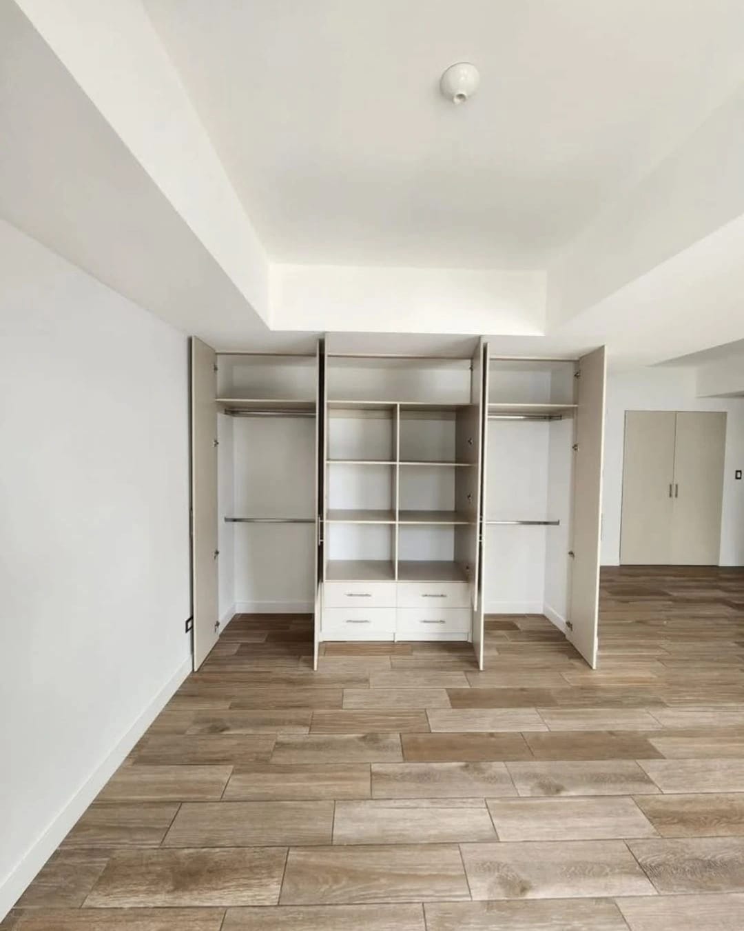 APARTAMENTO EN VENTA TRIBECCA ZONA 11 — foto 8 de 11
