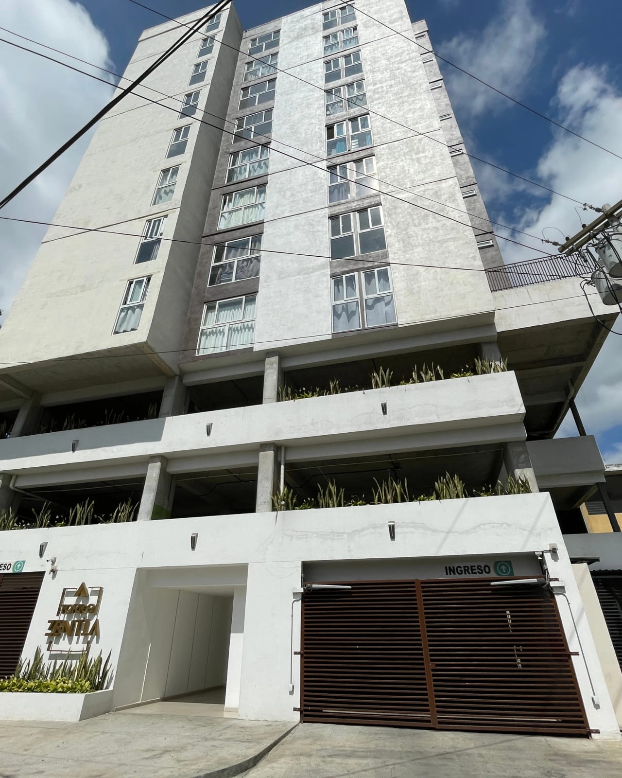 APARTAMENTO EN RENTA ZONA 2 DE MIXCO — foto 1 de 15