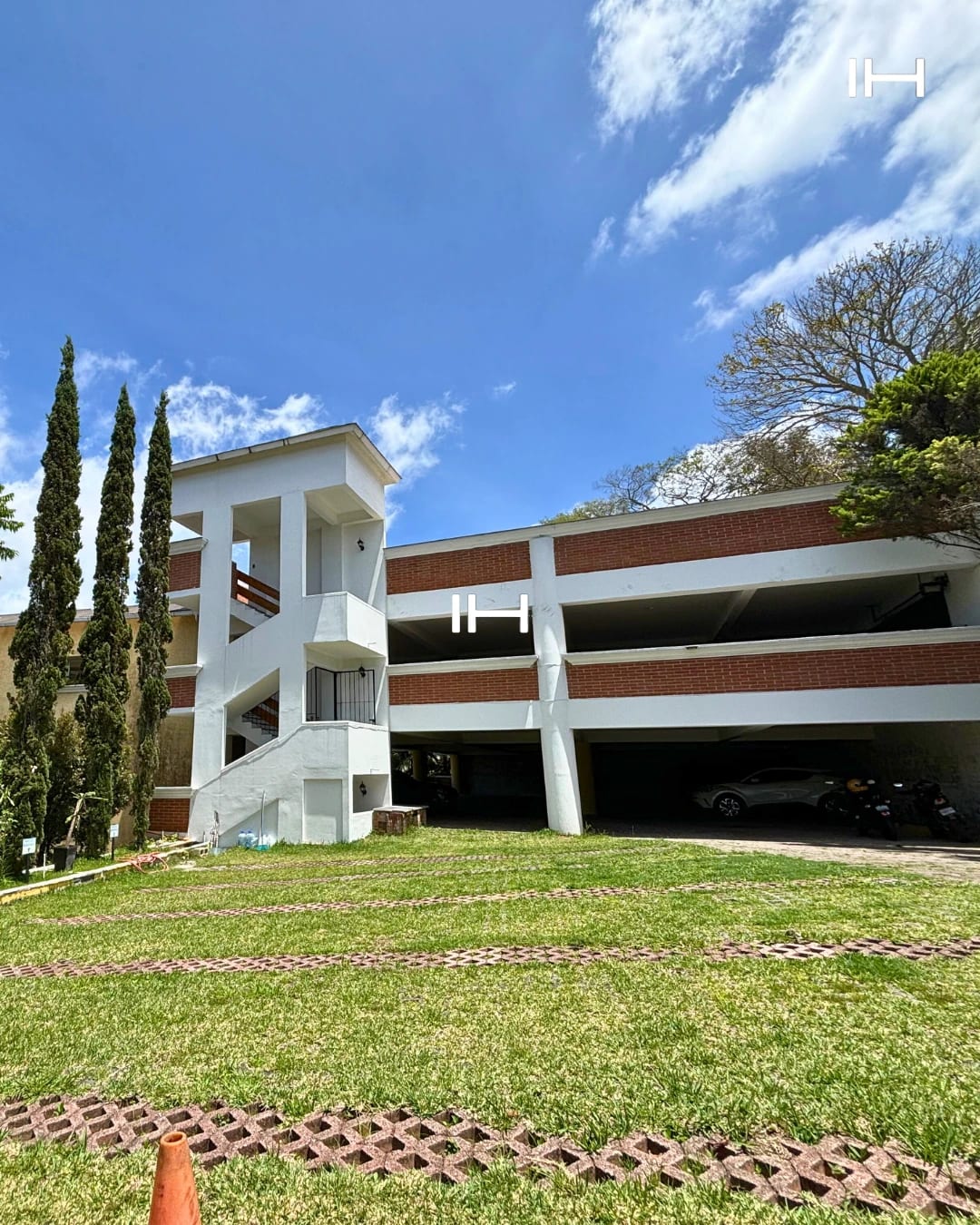 APARTAMENTO EN RENTA ZONA 16, LA MONTAÑA - TIPO ESTUDIO — foto 2 de 6