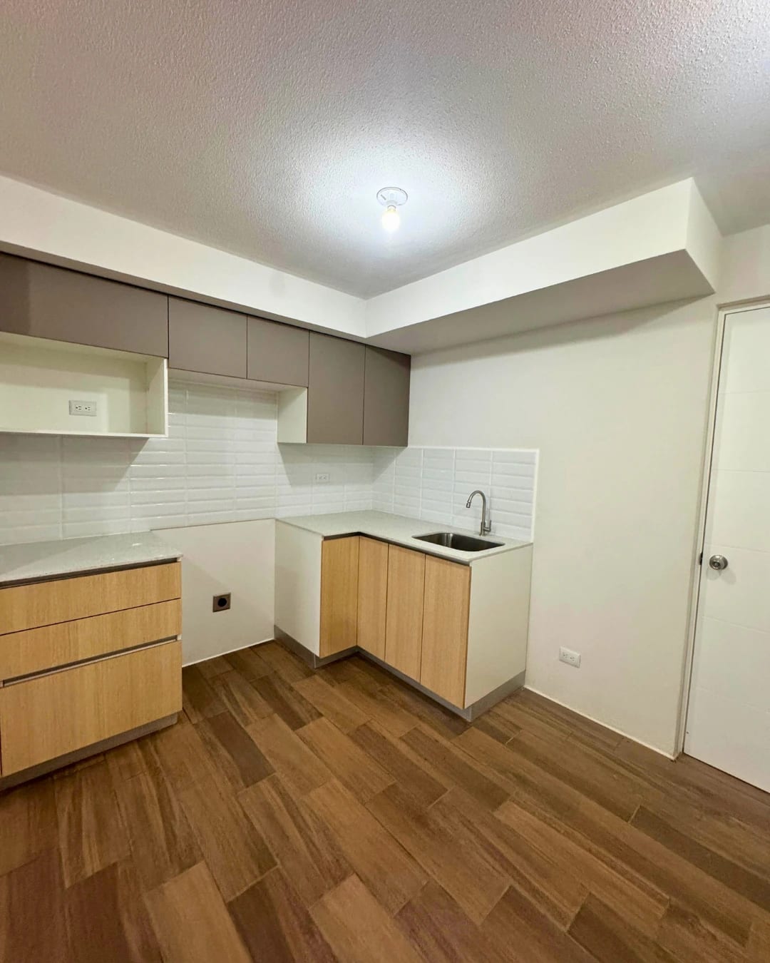 APARTAMENTO EN VENTA ZONA 16 -LARES- EN PRIMER NIVEL CON JARDIN — foto 10 de 10