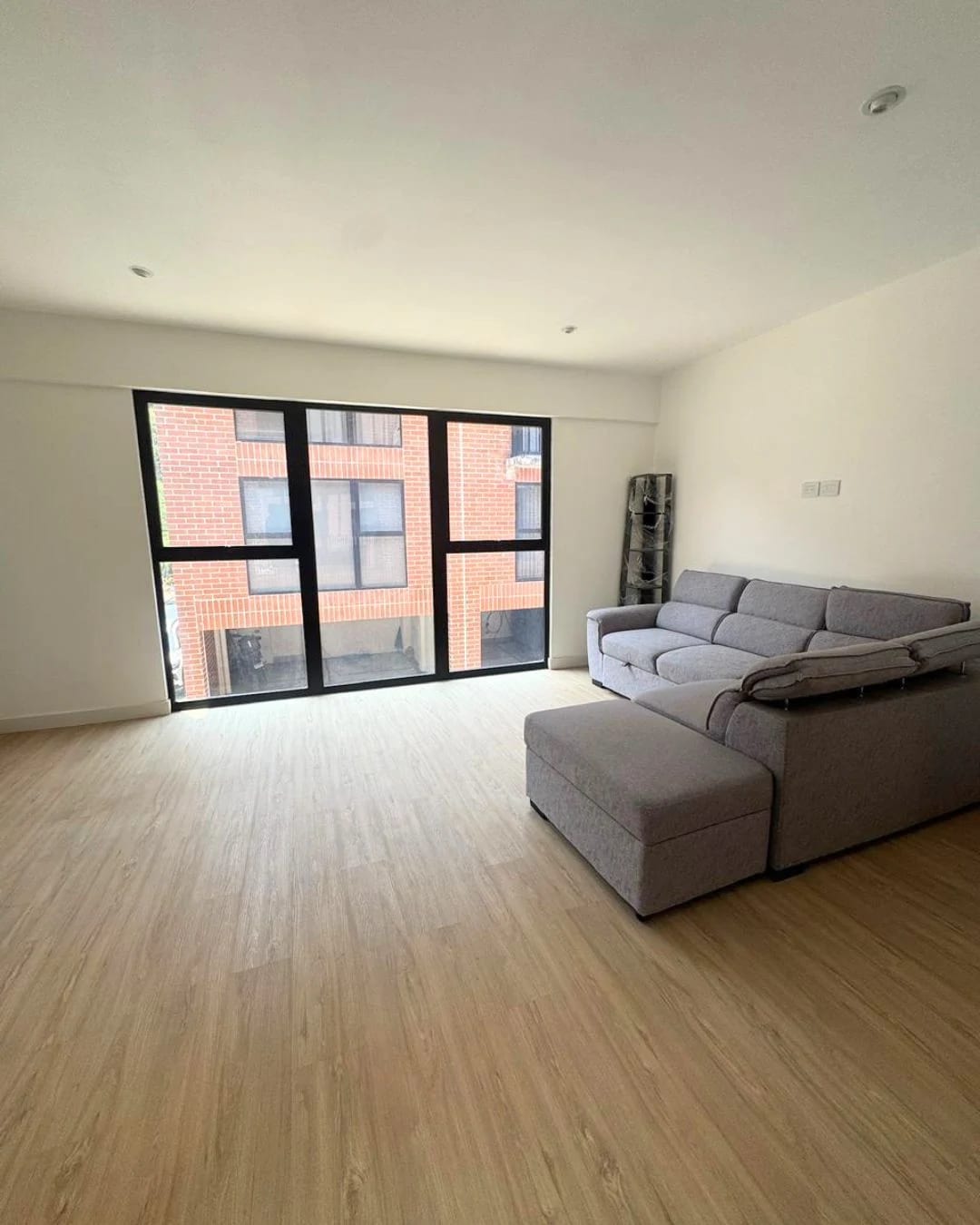 CASA EN VENTA EN ZONA 13 PARA ESTRENAR — foto 3 de 10