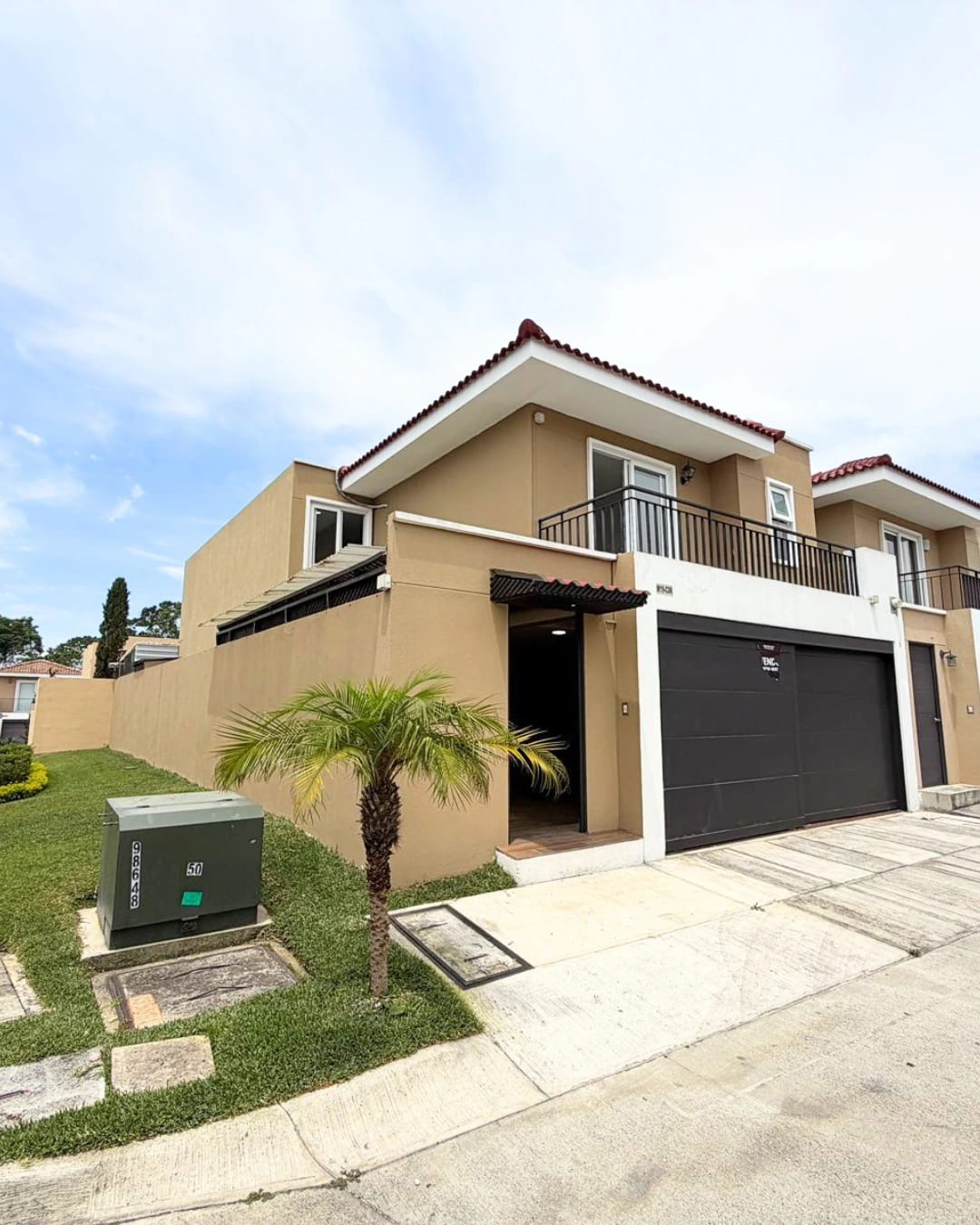 CASA EN VENTA CAES KM 19 -CUMBRES DE LA ARBOLEDA - — foto 1 de 11