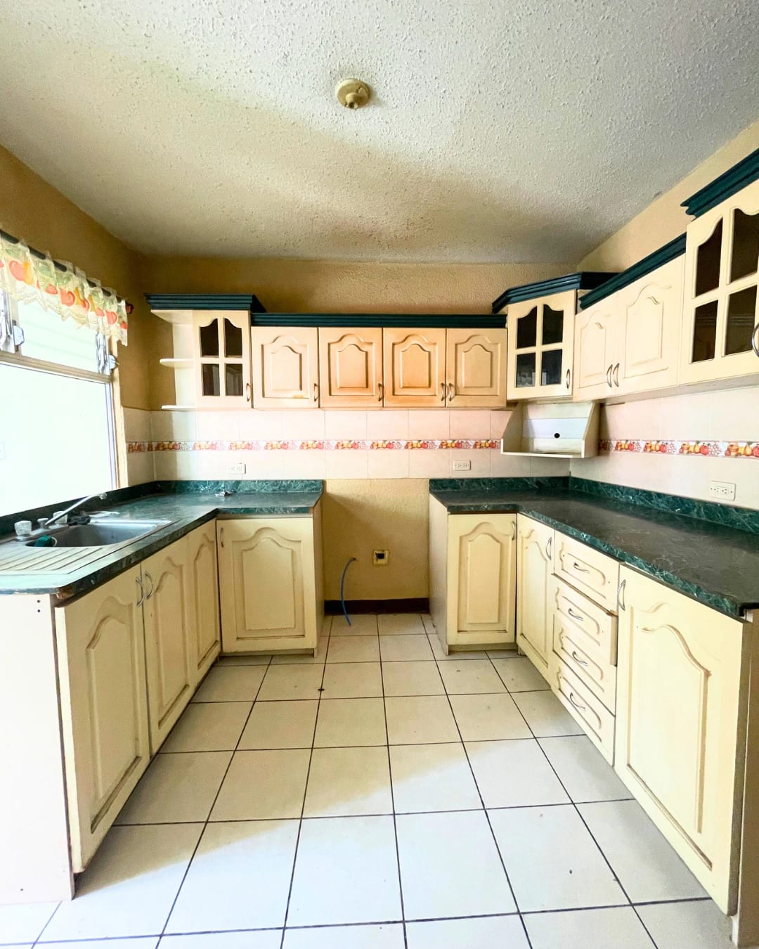 CASA EN RENTA EN SAN CRISTOBAL JACARANDAS — foto 1 de 10