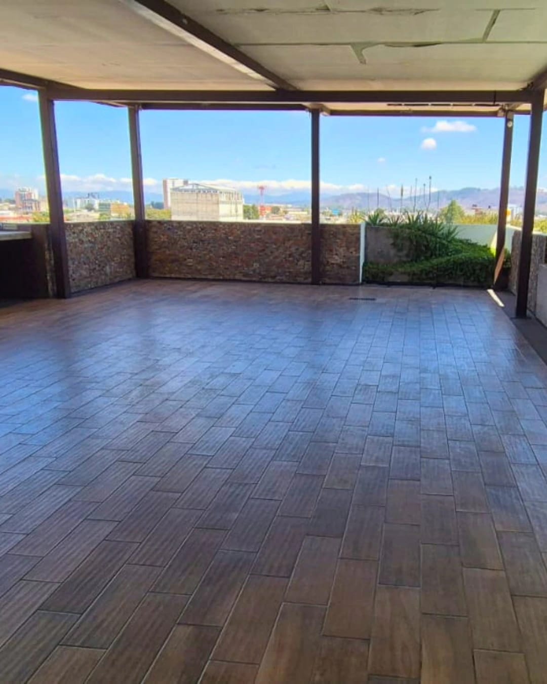 APARTAMENTO EN RENTA ZONA 1 — foto 2 de 10