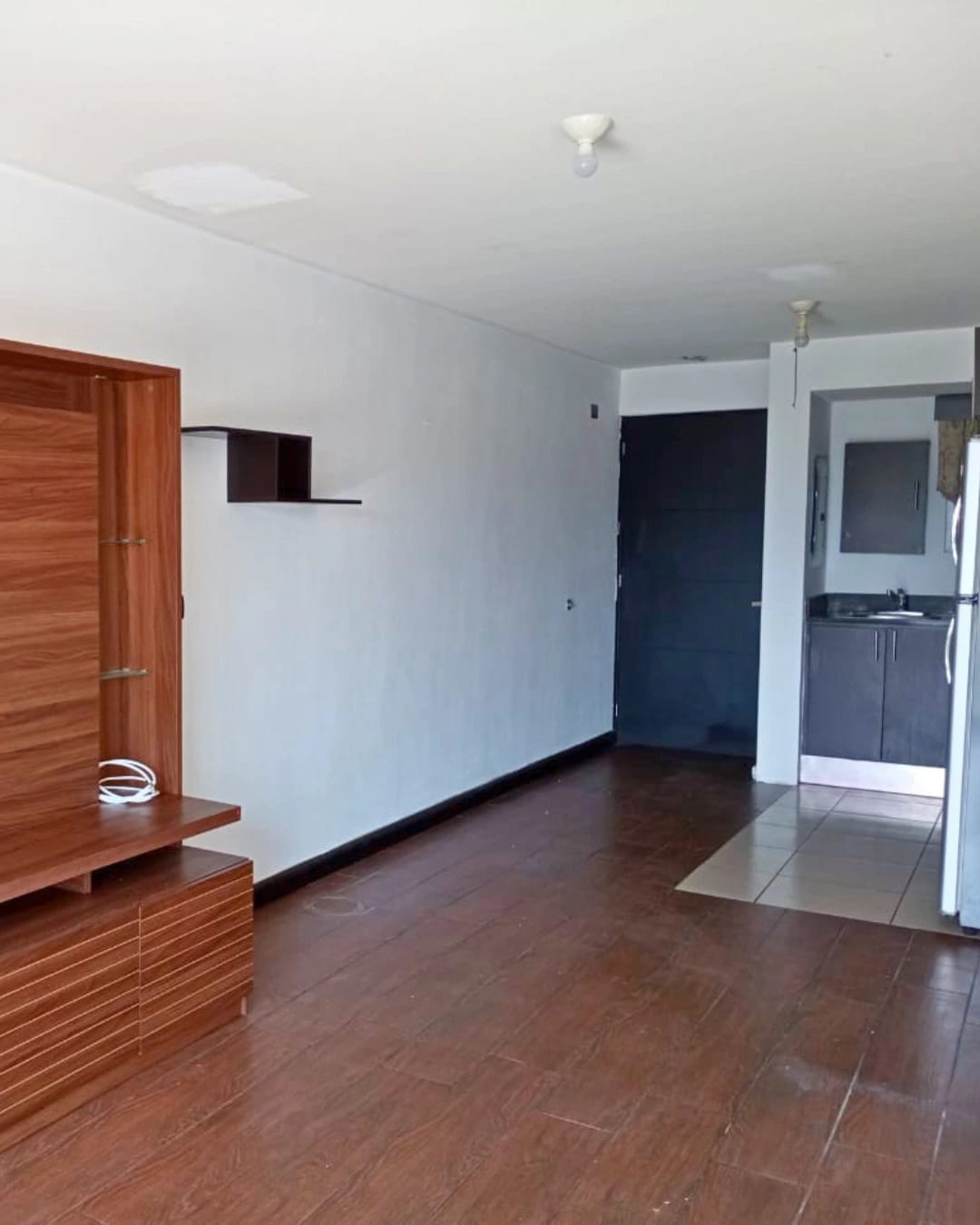 APARTAMENTO EN RENTA ZONA 1 — foto 6 de 10
