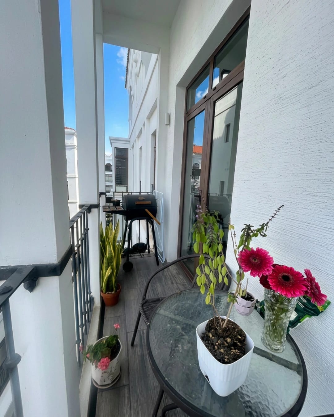 APARTAMENTO EN RENTA, EN LIRIOS 2 CAYALA, AMUEBLADO. — foto 2 de 8