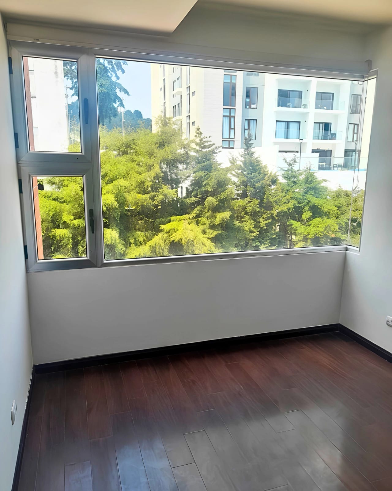 APARTAMENTO EN RENTA ZONA 16 (CALEDONIA) — foto 6 de 8