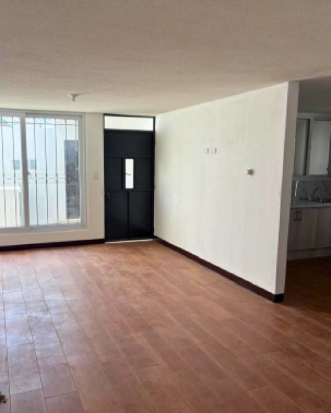 APARTAMENTO EN RENTA ZONA 12 PARA ESTRENAR — foto 4 de 7