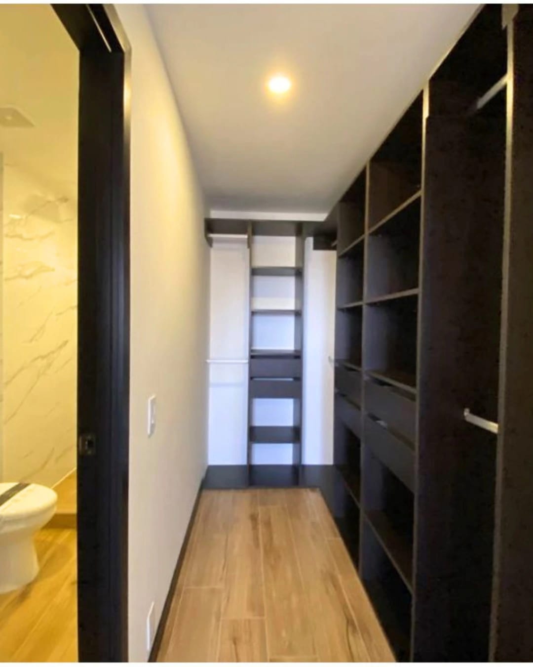 APARTAMENTO EN RENTA ZONA 15 PARA ESTRENAR — foto 2 de 10