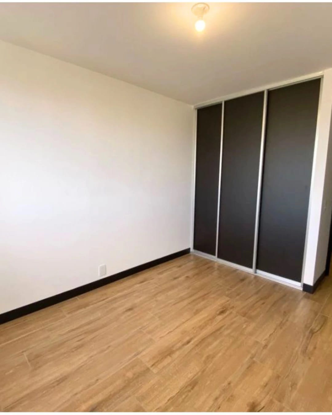 APARTAMENTO EN RENTA ZONA 15 PARA ESTRENAR — foto 4 de 10