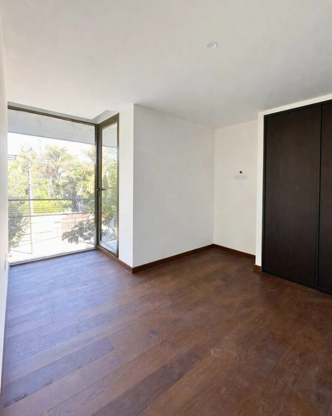 APARTAMENTO EN RENTA ZONA 10, ATHARA PARA ESTRENAR — foto 4 de 6