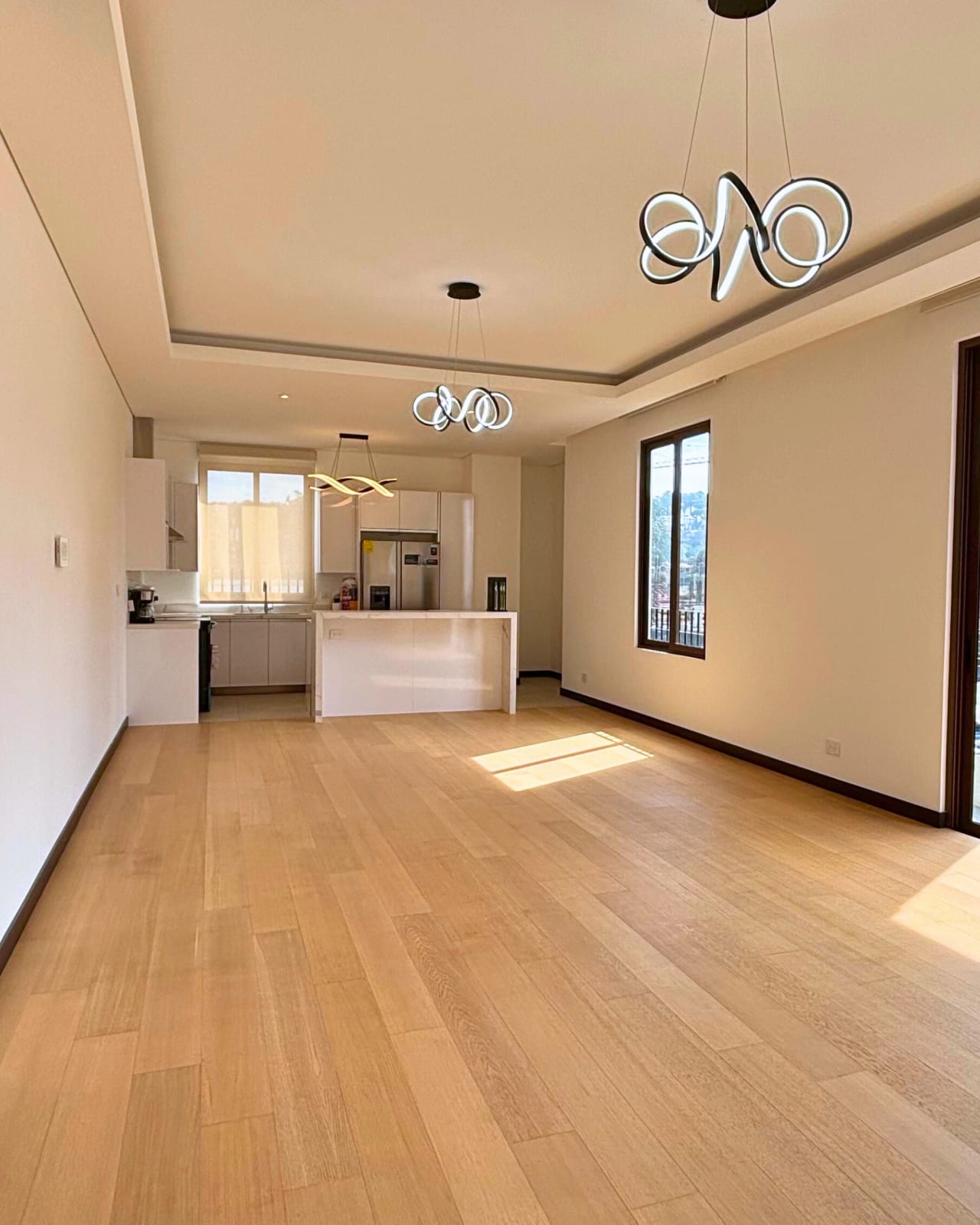 APARTAMENTO EN RENTA ZONA 16 NOGALES CAYALA PARA ESTRENAR — foto 3 de 16