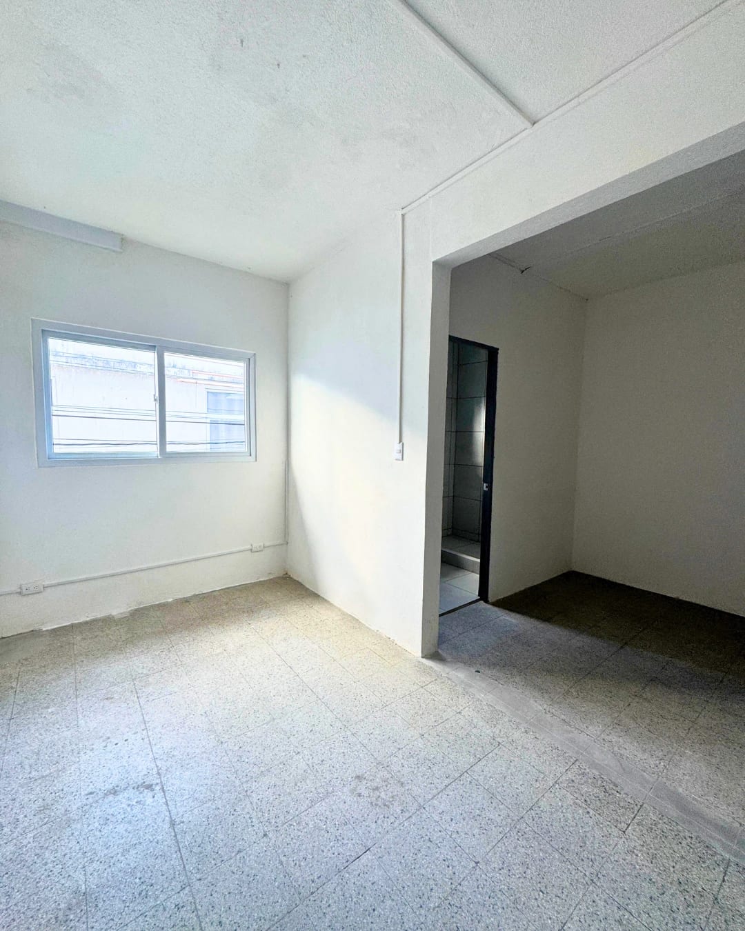 CASA EN VENTA EN ZONA 6 PARA USO COMERCIAL FRENTE A LA PARADA DEL TRANSMETRO — foto 7 de 12