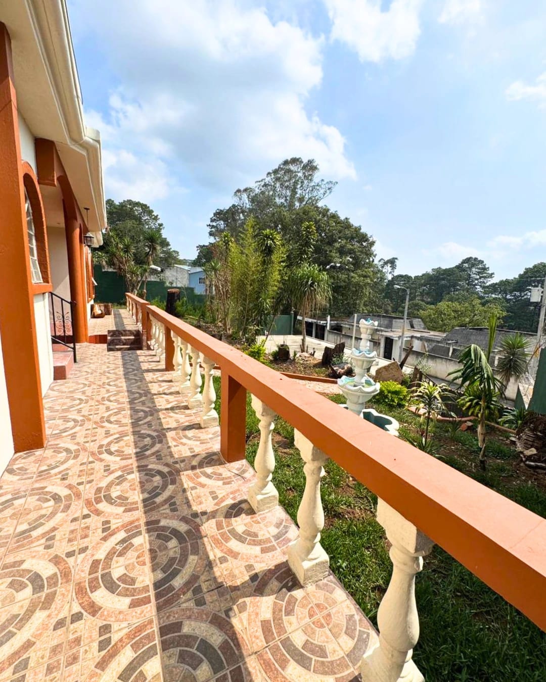 CASA EN RENTA ZONA 16 KANAJUYÚ — foto 6 de 9