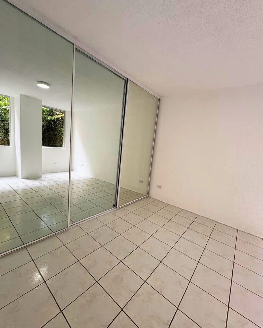 APARTAMENTO EN VENTA ZONA 16 LA MONTAÑA — foto 6 de 9