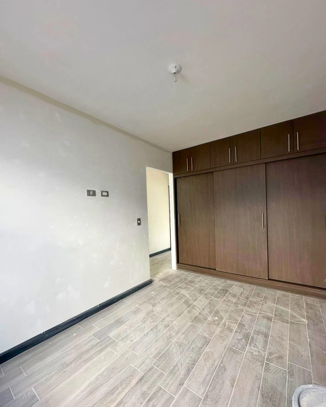 CASA EN VENTA EN ZONA 16 PARA ESTRENAR — foto 7 de 11