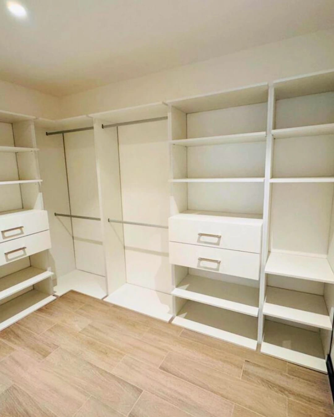 APARTAMENTO EN RENTA ZONA 13 IRIDIA — foto 10 de 11