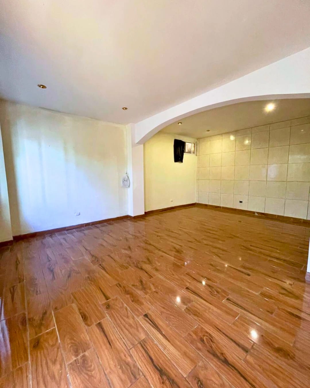 APARTAMENTOS EN RENTA ZONA 12 DENTRO DE GARITA — foto 3 de 6