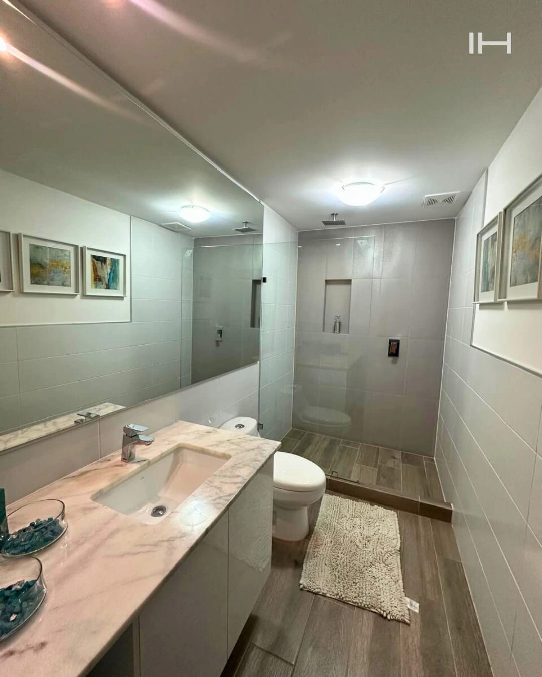 APARTAMENTO EN RENTA EN ZONA 14 EN NIVEL ALTO — foto 4 de 10