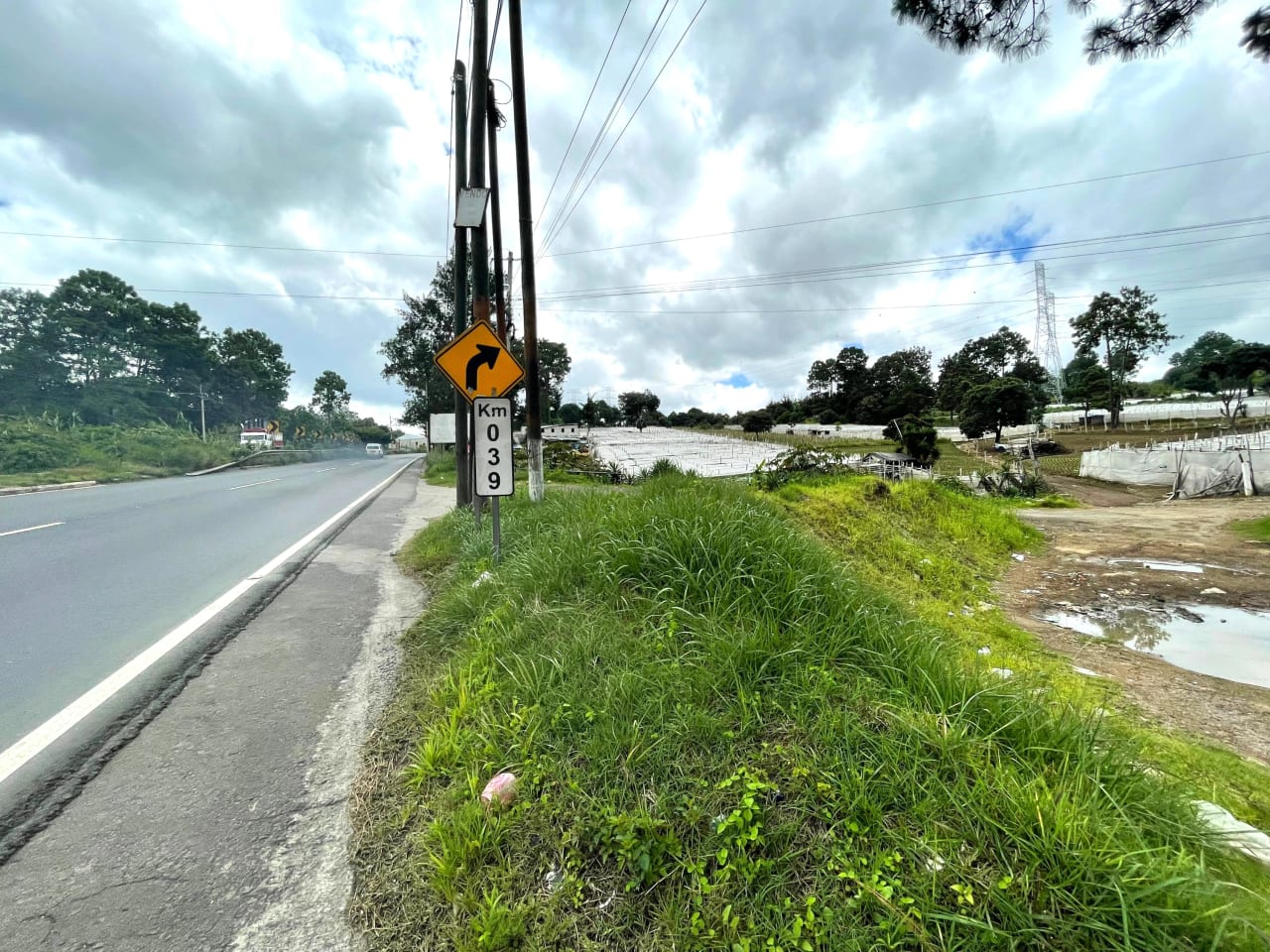 TERRENO EN RENTA KM 39 SOBRE CARRETERA A SUMPANGO — foto 4 de 12