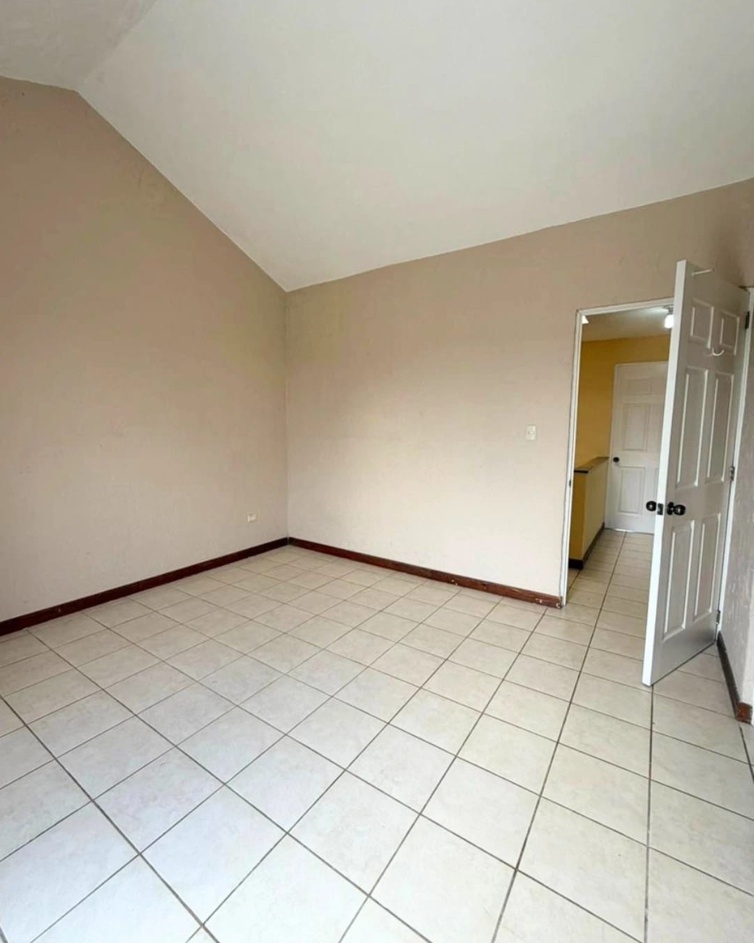 CASA EN RENTA KM 18.5 SAN JOSÉ PINULA, JARDINES DE PROVIDENCIA — foto 6 de 10