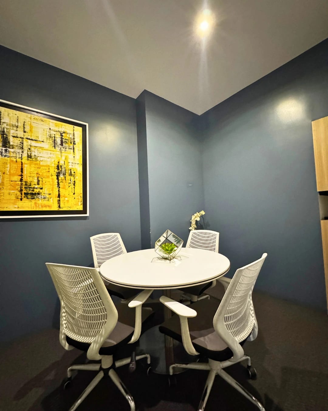 APARTAMENTO EN RENTA EN ZONA 10 EN NIVEL ALTO — foto 4 de 10