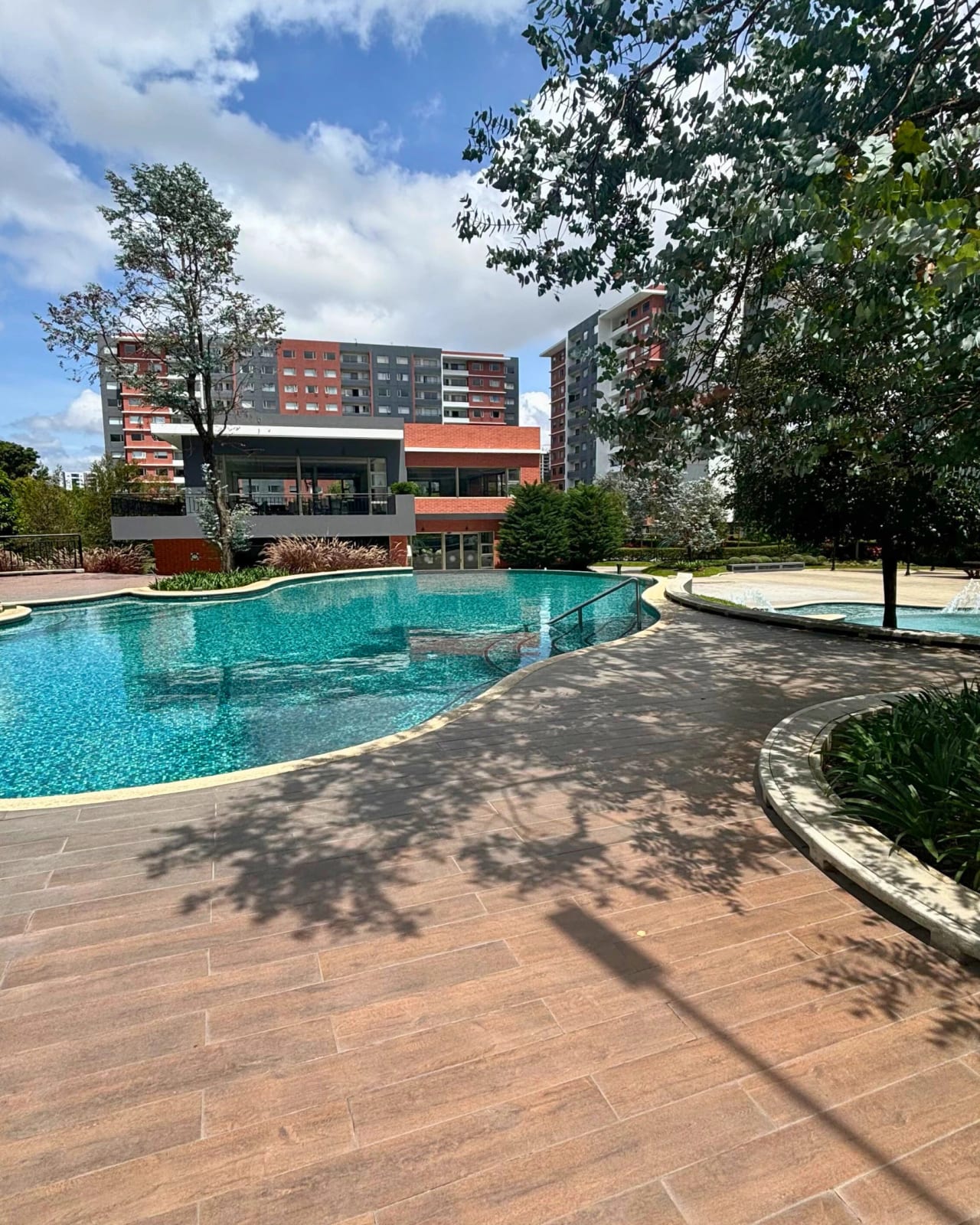 CASA EN VENTA EN ZONA 16 PARA ESTRENAR — foto 3 de 9